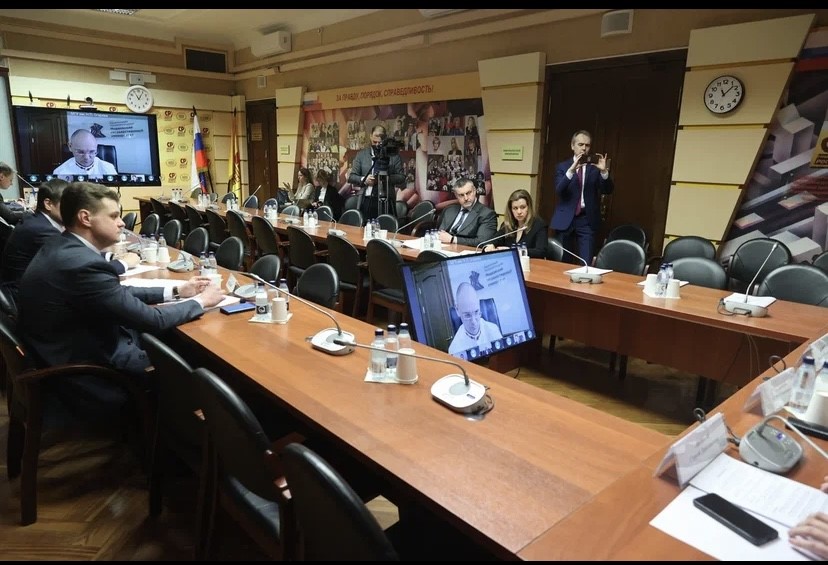 Круглый стол в Гос. думе об импортозамещении лекарств для лечения социально значимых заболеваний