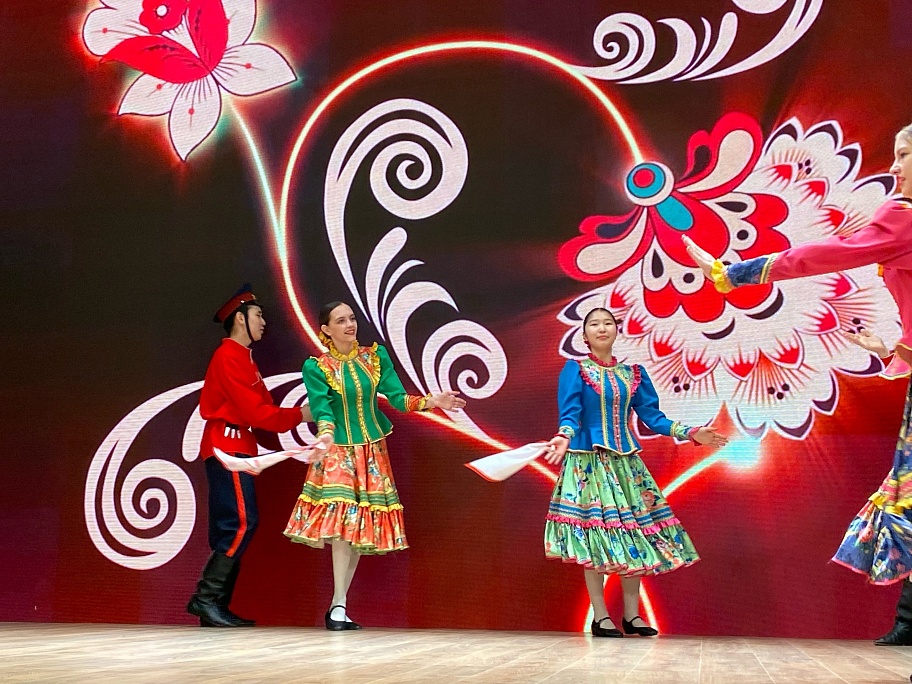 Презентация проекта «Стройный – класс!» на Фестивале семьи в Якутске