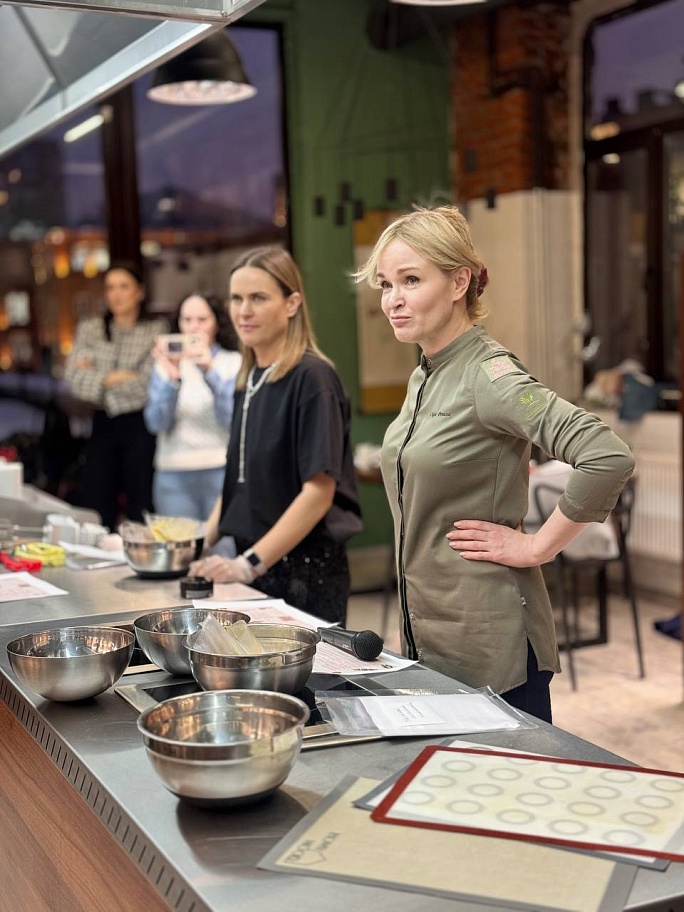 ЗОЖный новый год: «Новогодние традиции нашей семьи» для учащихся профильных медицинских классов