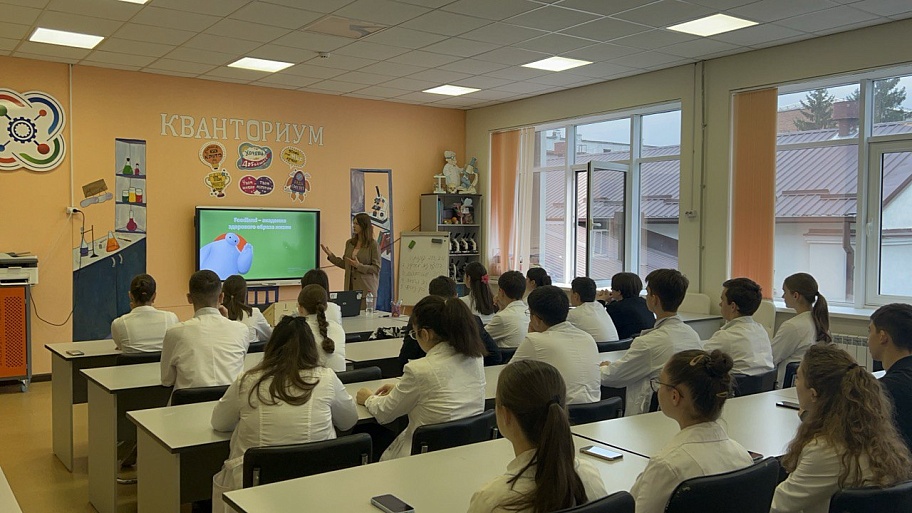 Основа традиций активного долголетия семьи – здоровое питание.