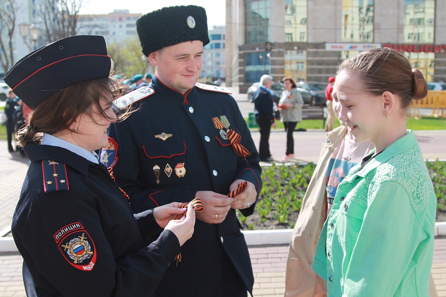 В Мордовии активисты движения «Стройная Россия» приняли участие в проведении акции «Георгиевская ленточка»