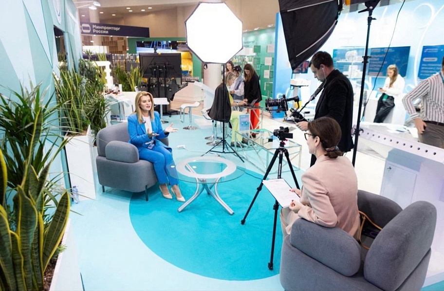 ЗДОРОВОЕ БУДУЩЕЕ  ГЛАЗАМИ «ОБЩЕСТВЕННИКОВ»